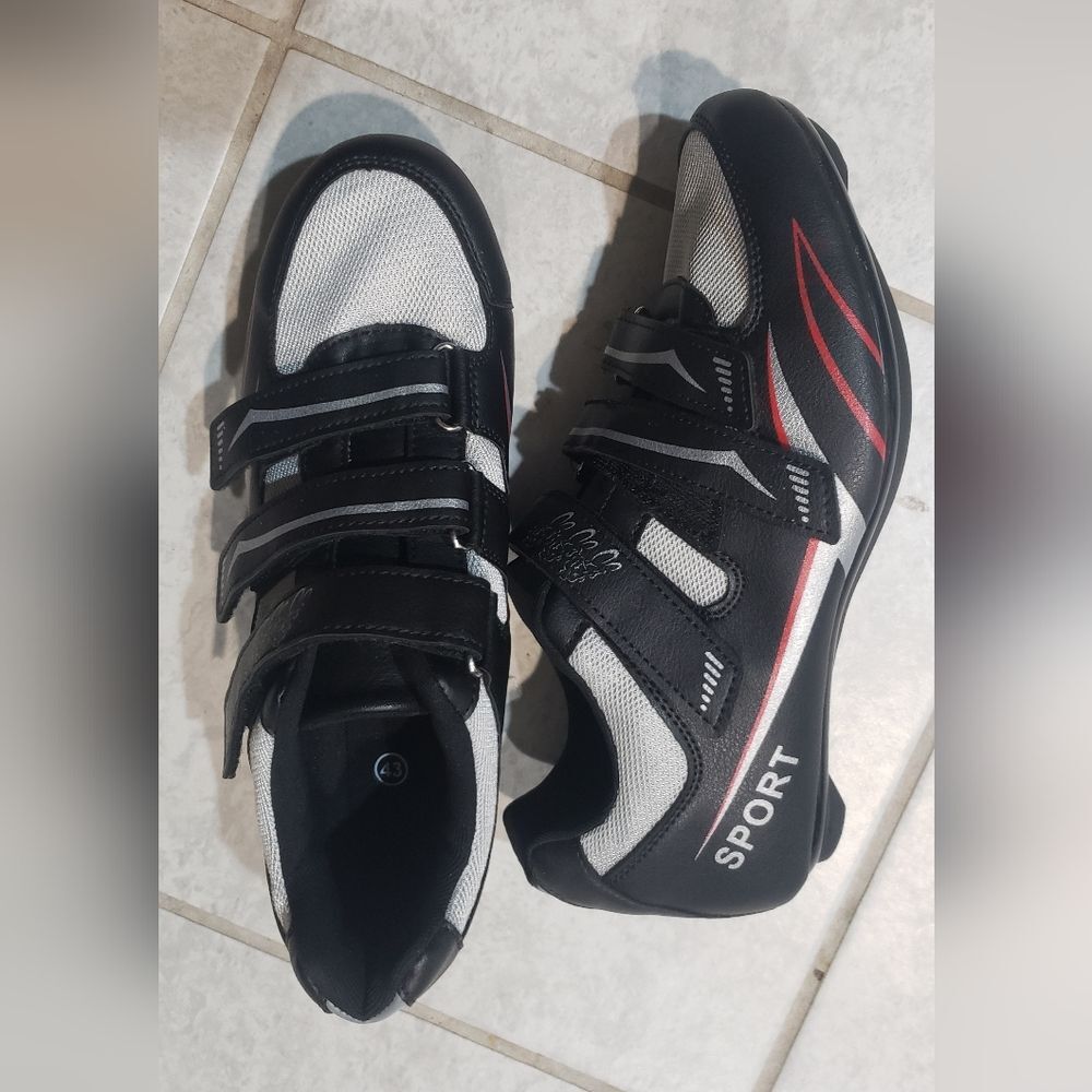NWOT Men/Women Cycling Locking Shoes Summer Mesh Double Knob Shackles 43EU